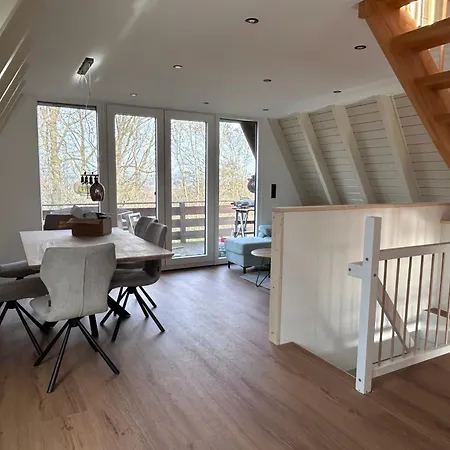 بيت للعطل Am Biggesee